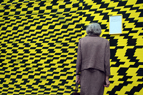 Sticking Black-Yellow Caution Tape